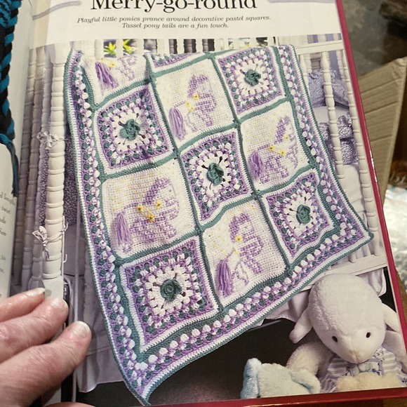 RedHeart Afghans & Crochet Classics - Picture 7 of 8